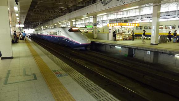 仙台駅新幹線ホーム
