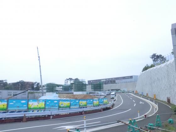 八木山動物公園駅（建設中）