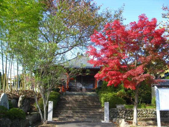 福聚院の穴薬師