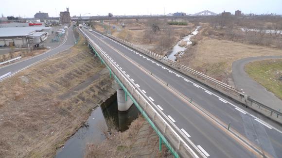 太白大橋から見る南部道路