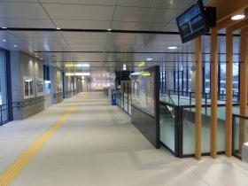 東西線国際センター駅