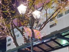 青葉通りのページェントとガス灯