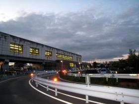 夕暮れの富沢駅