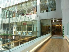 仙台駅東西自由通路から